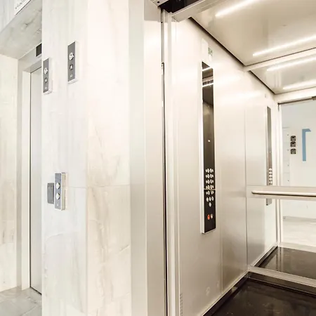 Helia Luxury New Boulevard 公寓