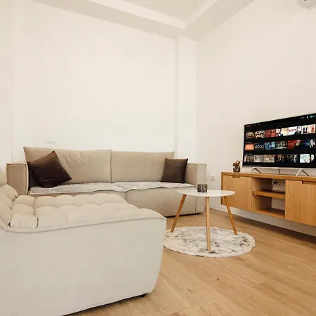 Helia Luxury New Boulevard 公寓 *