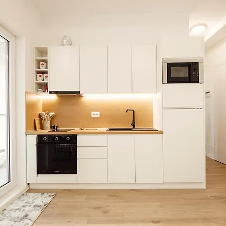 Helia Luxury New Boulevard Apartment